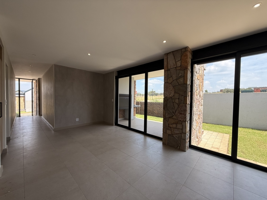 3 Bedroom Property for Sale in Helderzicht Eco Estate North West